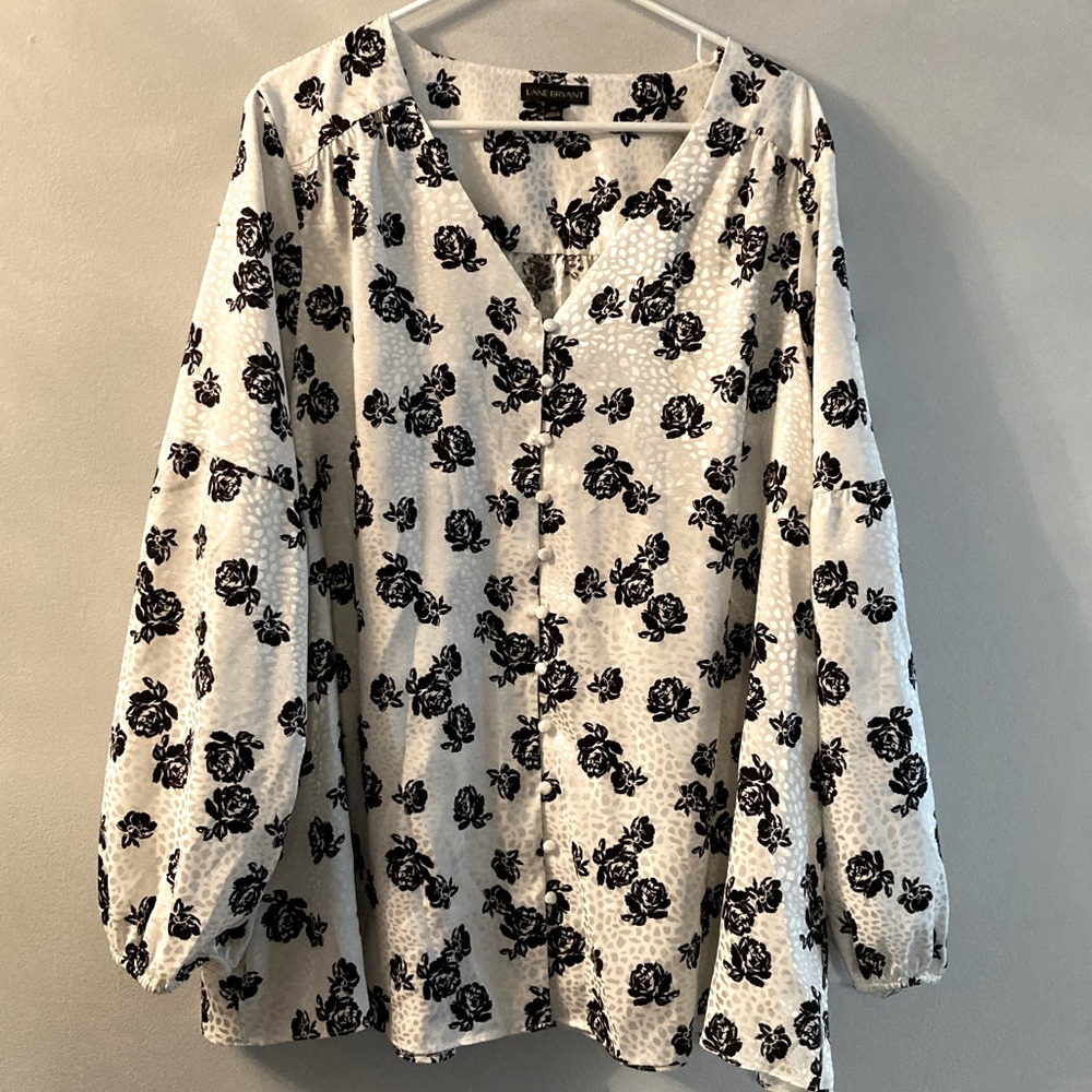 Career blouse by Lane Bryant, size 22w